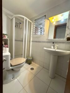 Baño principal propiedad de Diaz Ambrona