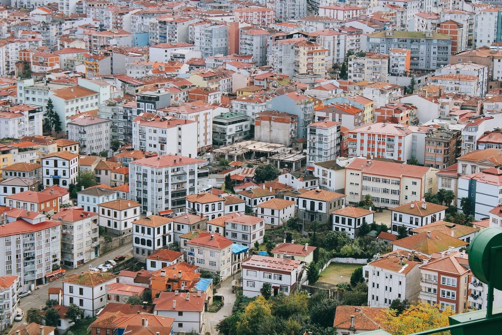 Vista aérea de los barrios residenciales de una ciudad