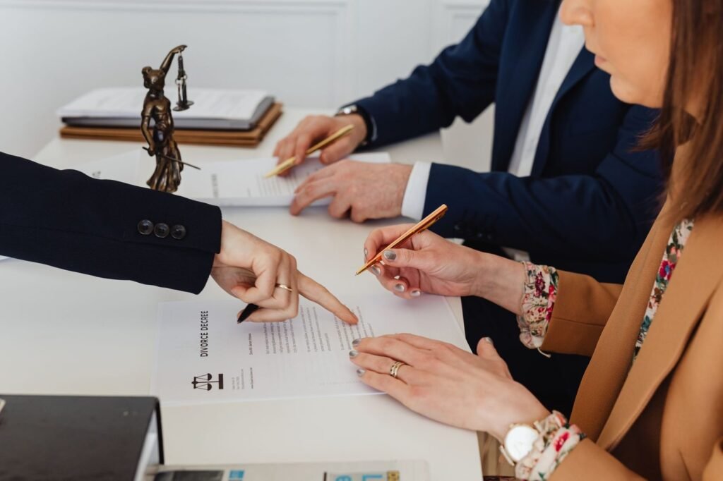 Firma del reparto de la herencia de una vivienda entre hermanos