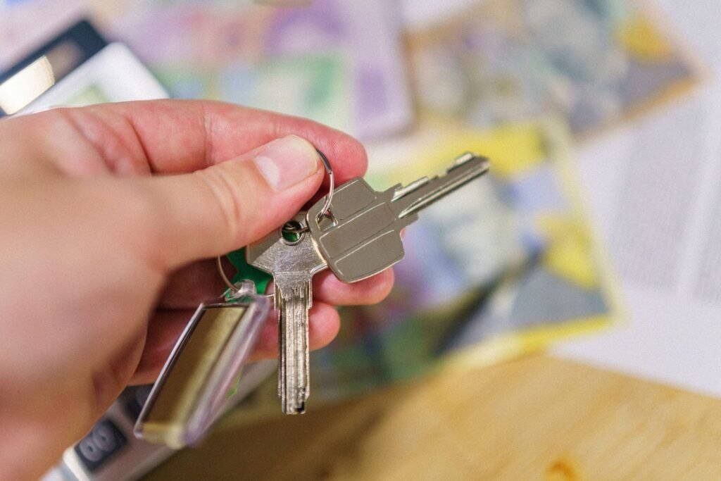 Llaves de un piso alquilado tras firmar el contrato